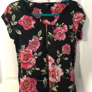 BOGO❗️Express Gramercy Tee